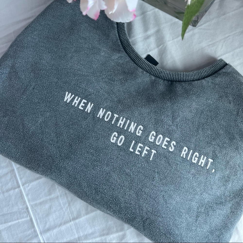 Ripped jumper gym leisure top size small